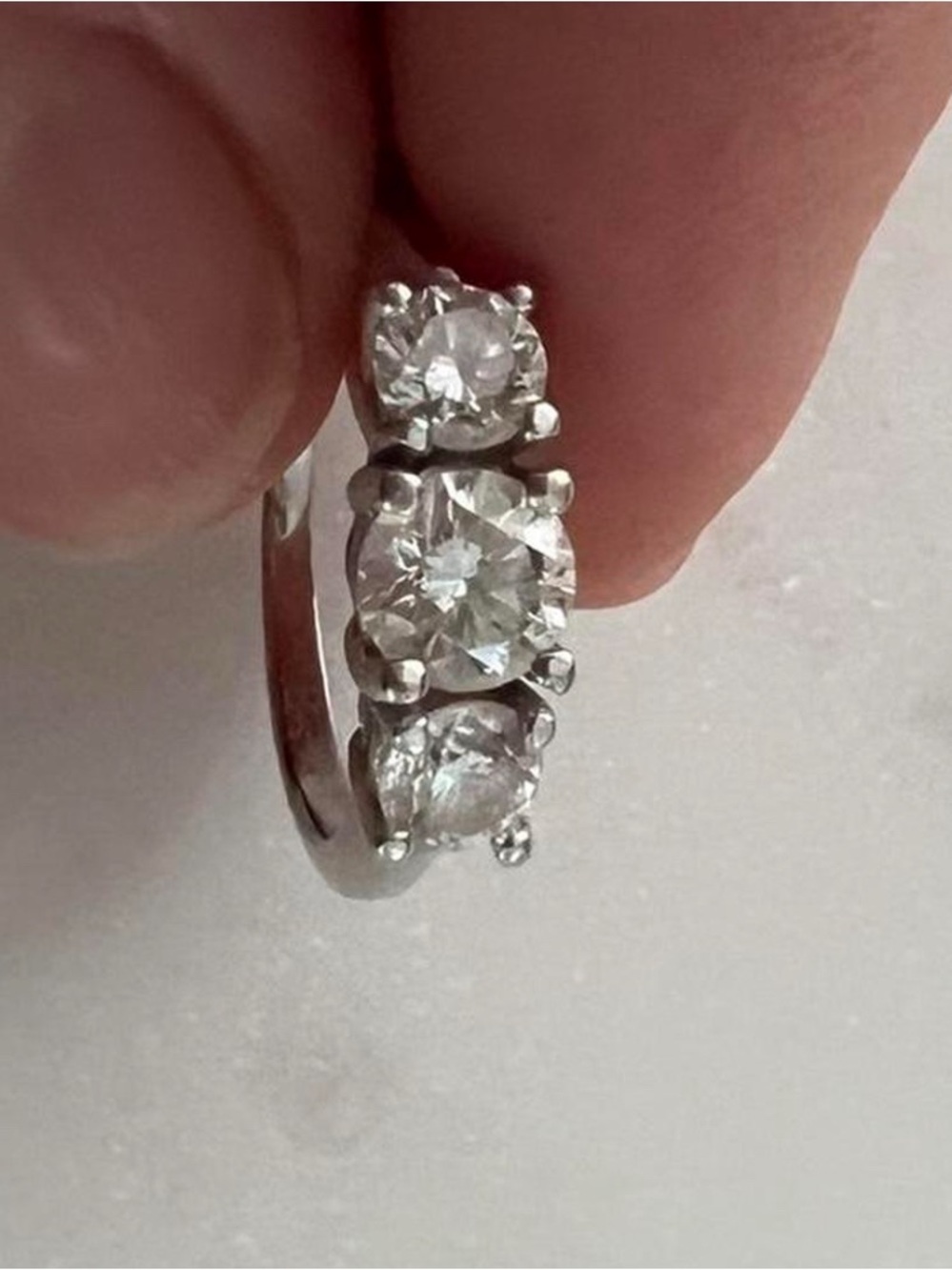 14k gold and genuine Diamonds ring